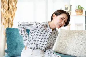 腰痛は放置するとどうなる？